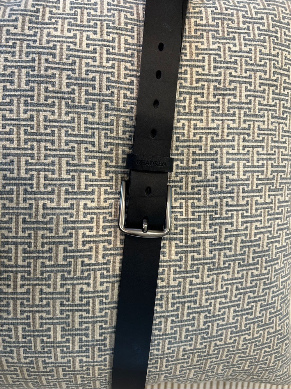 Chaoren Black Leather Men’s Belt with Silver Buckle